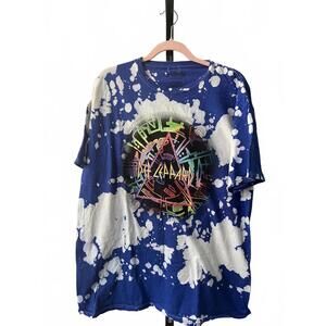 Def Leppard Bleach Splatter Graphic Tee - Size L